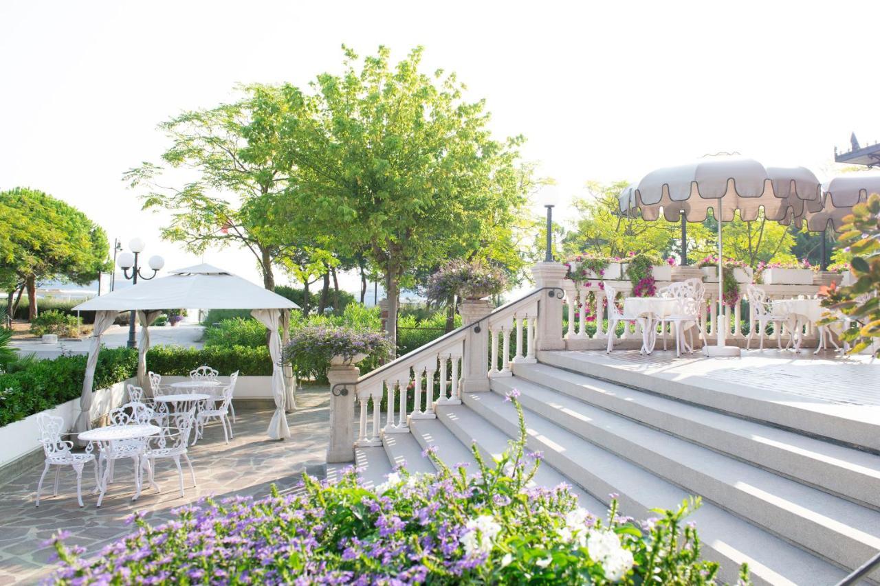 Hotel Atlantica Cesenatico Exterior foto